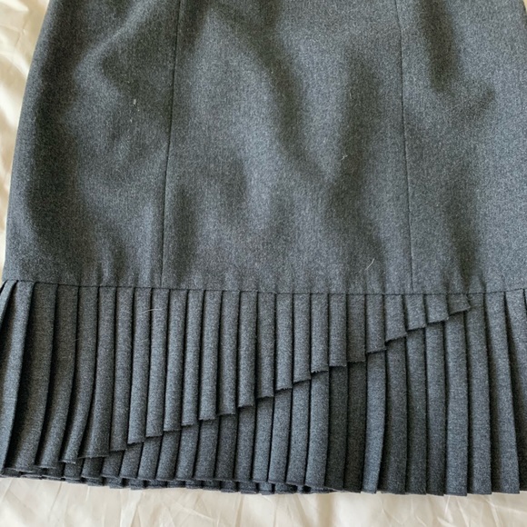Wool Pleated Work Skirt - Picture 2 of 9